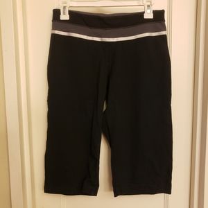 Reebok Color Block Short Capri Legging Black Grey
